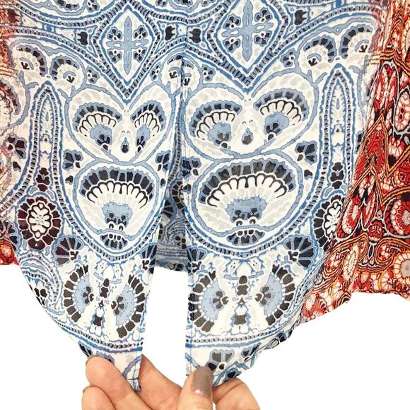 Two By Vince Camuto Sleeveless Semi-Sheer Print Top Blue Red S NWT - Picture 5 of 10